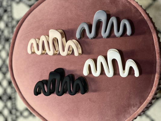 Squiggle Hair Claw Clip