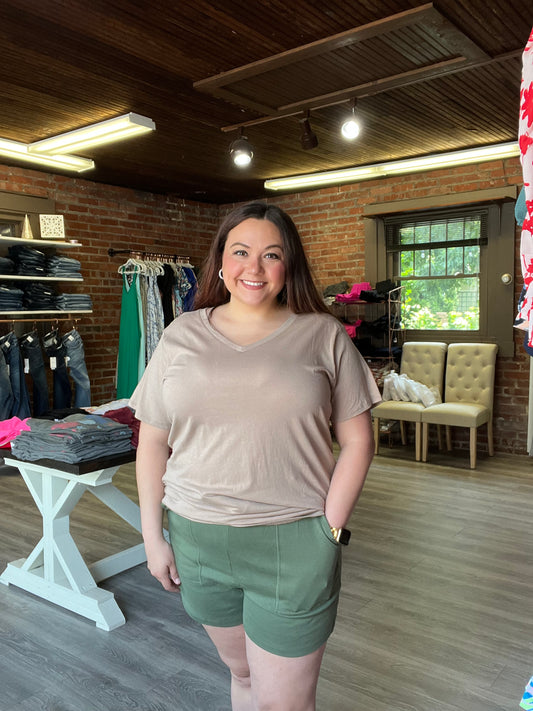 Drawstring Shorts in Ash Olive