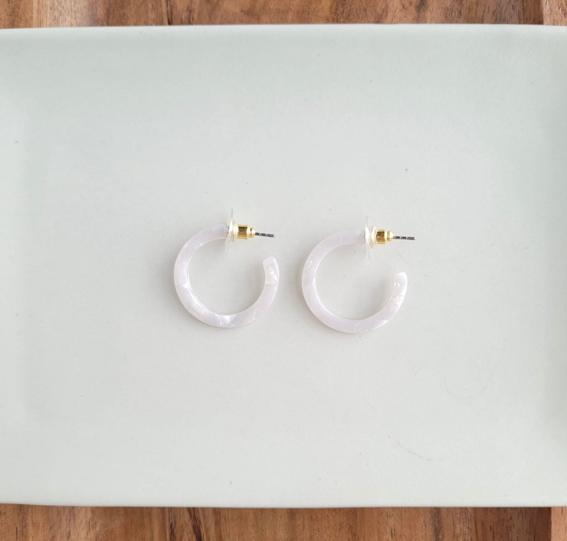 Cam Mini Hoops in Pearl