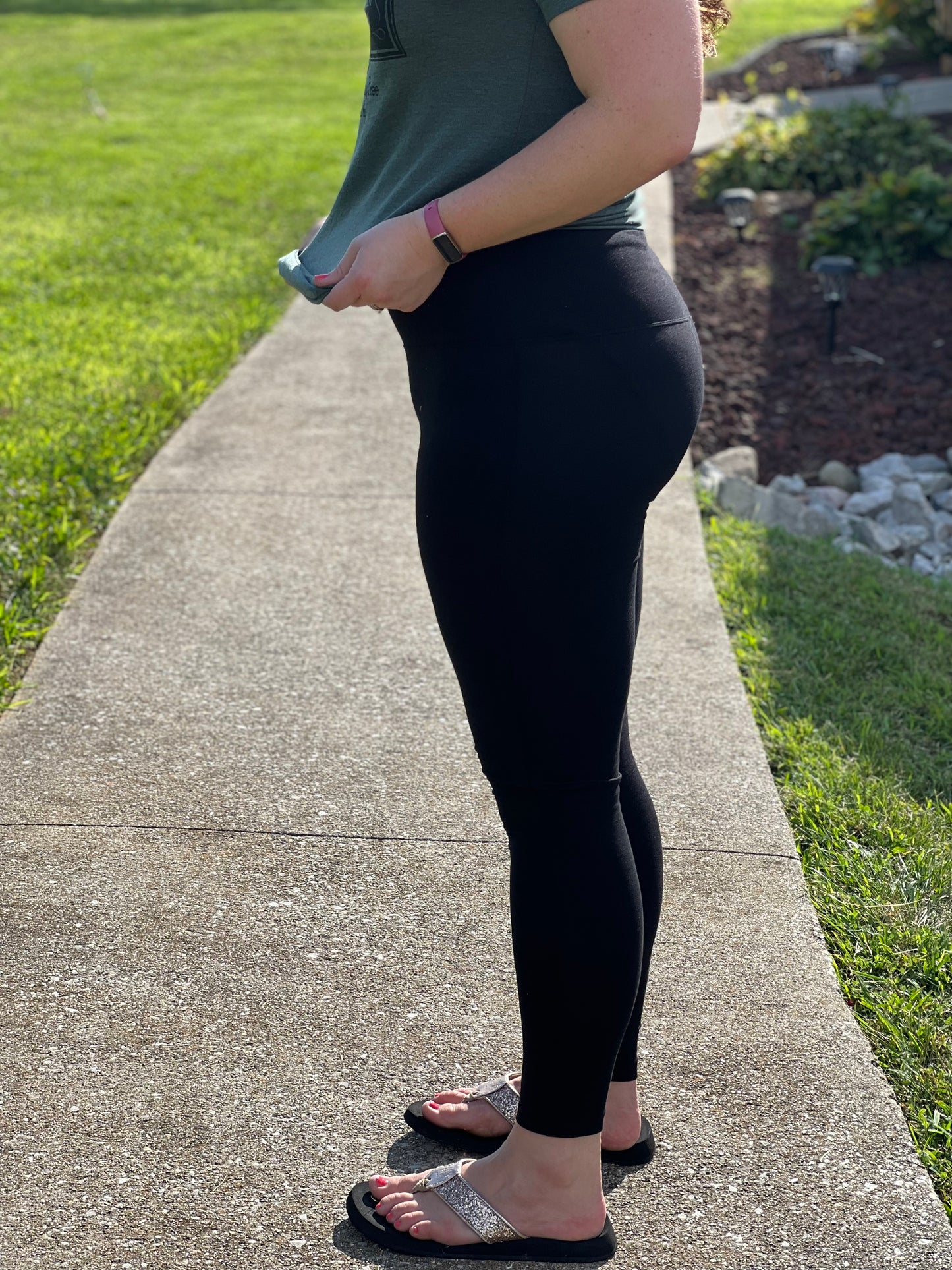 Tummy Control Shaping Leggings in Black