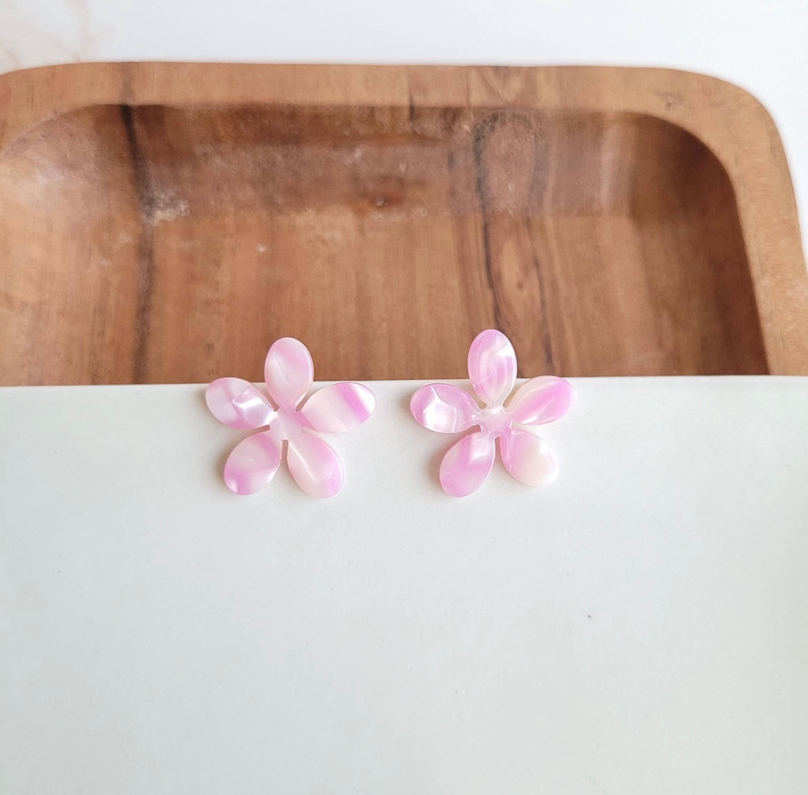 Blossom Studs in Bubblegum Pink