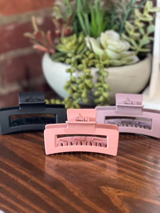 Monotone Claw Clips