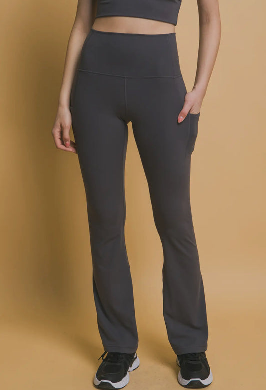 High-waisted Flared Leggings with Pocket