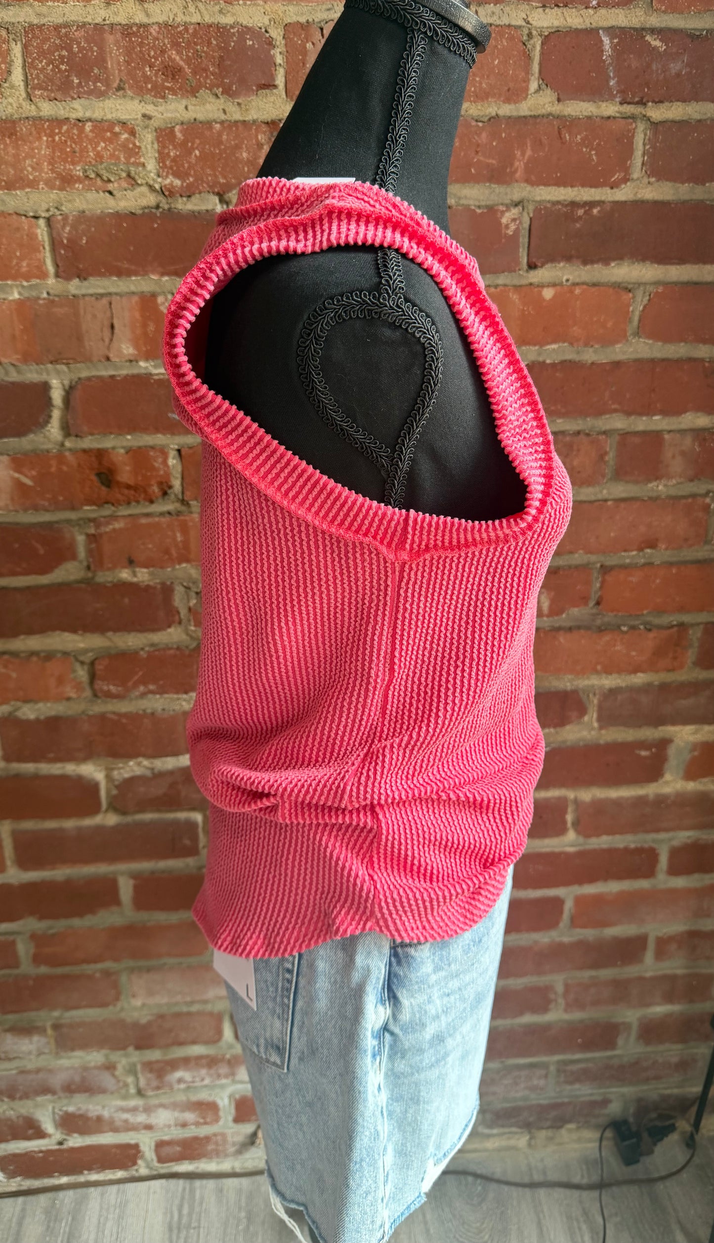 Coral Sleeveless Ribbed Top