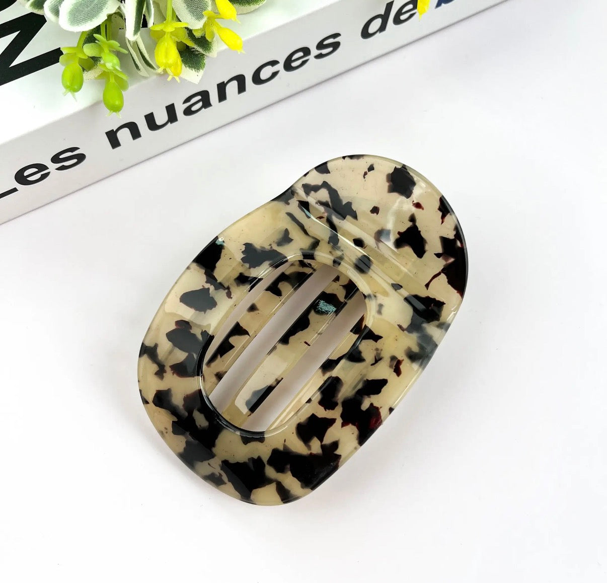 Flat Round Hair Clip